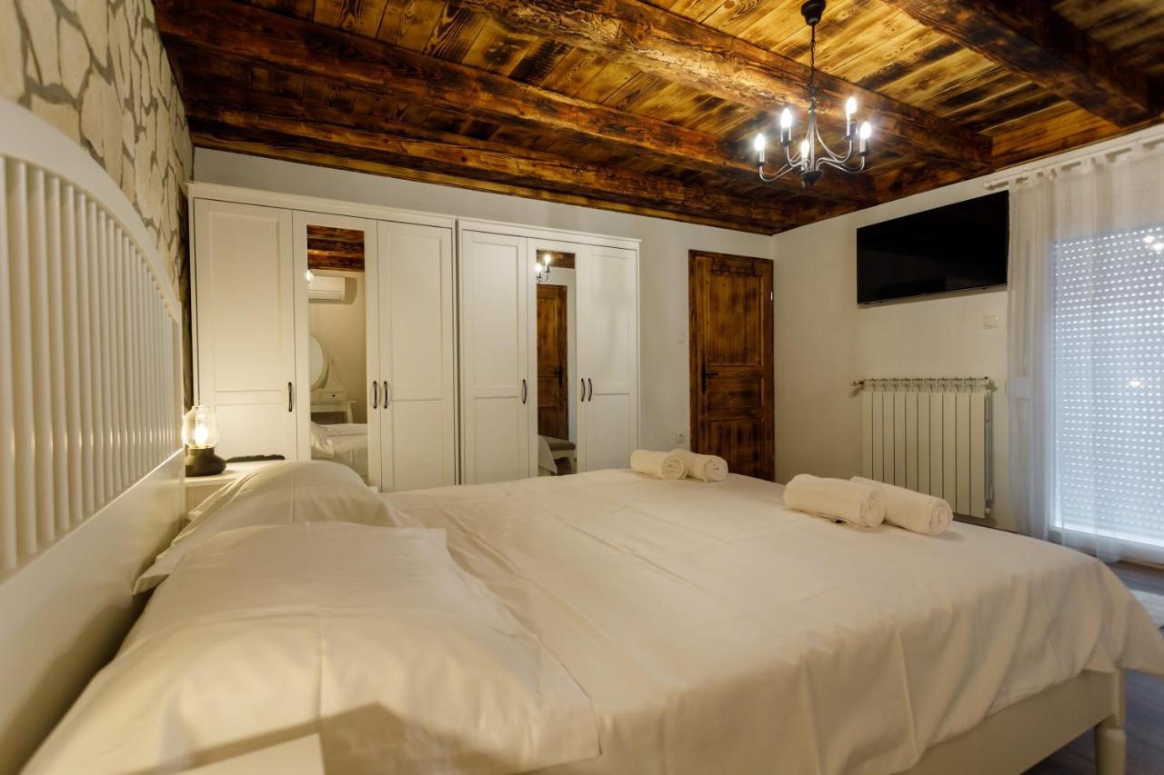 Rustic Apartment Evelin Krk Town Luaran gambar